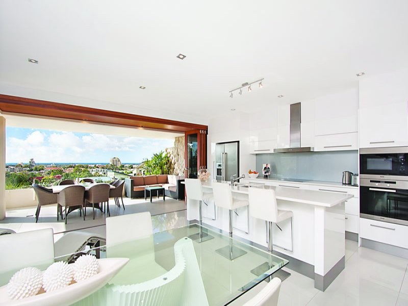 3/61 Garrick Street, Coolangatta